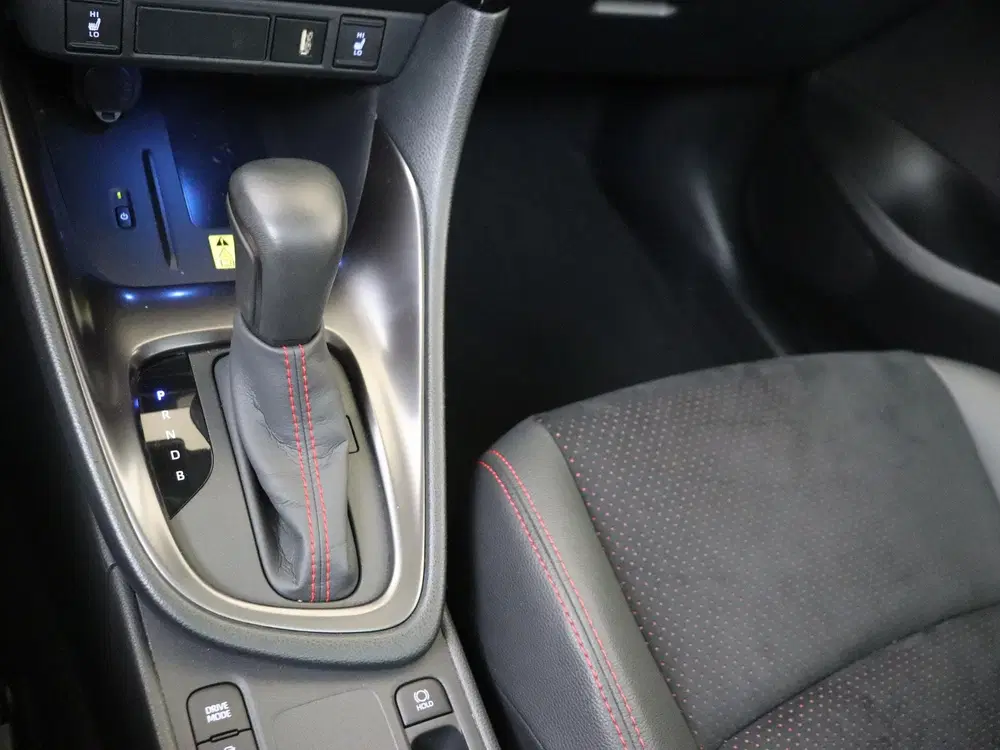Toyota Yaris 1.5 Hybrid GR Sport uit 2022, foto 15