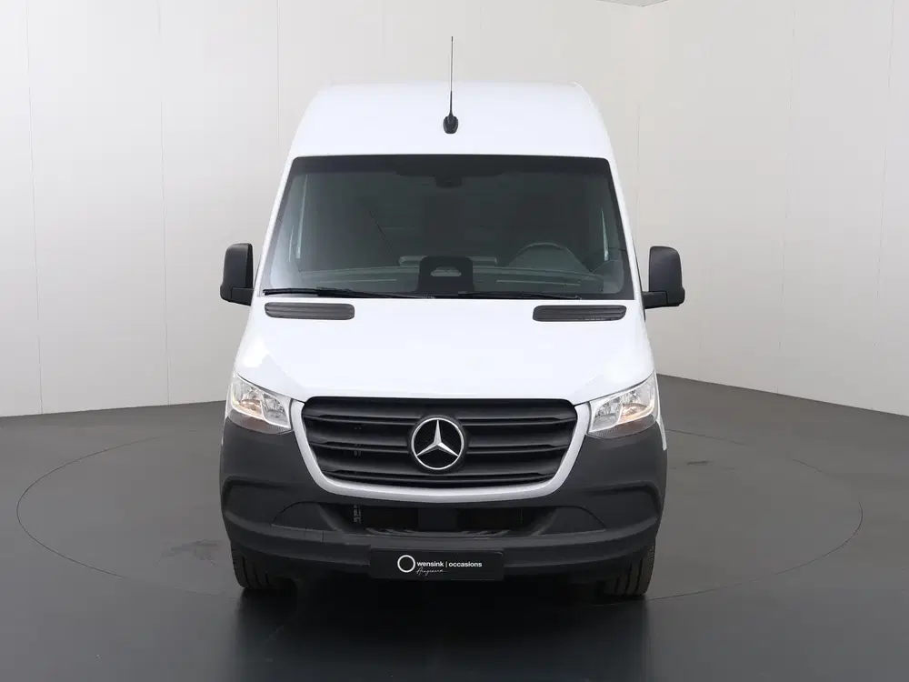 Mercedes-Benz Sprinter 317 CDI uit 2024, foto 3