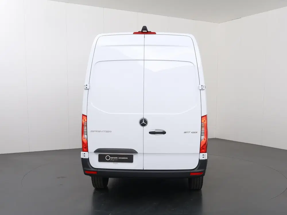 Mercedes-Benz Sprinter 317 CDI uit 2024, foto 4