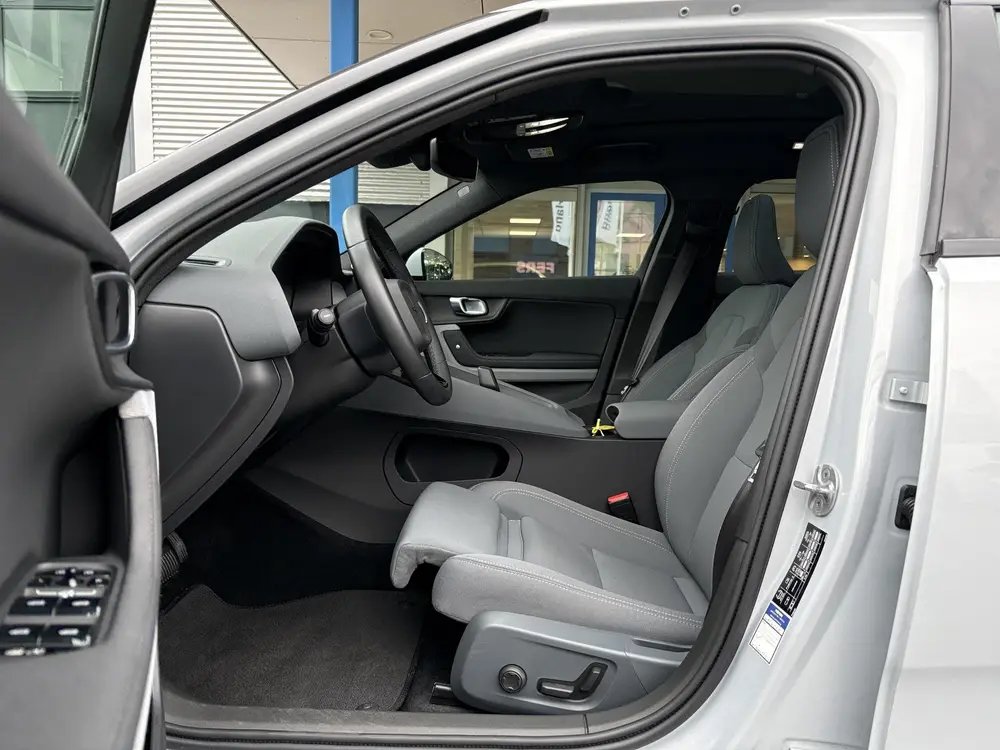 Polestar 2 Long Range Dual Motor 78 kWh 408pk uit 2022, foto 14