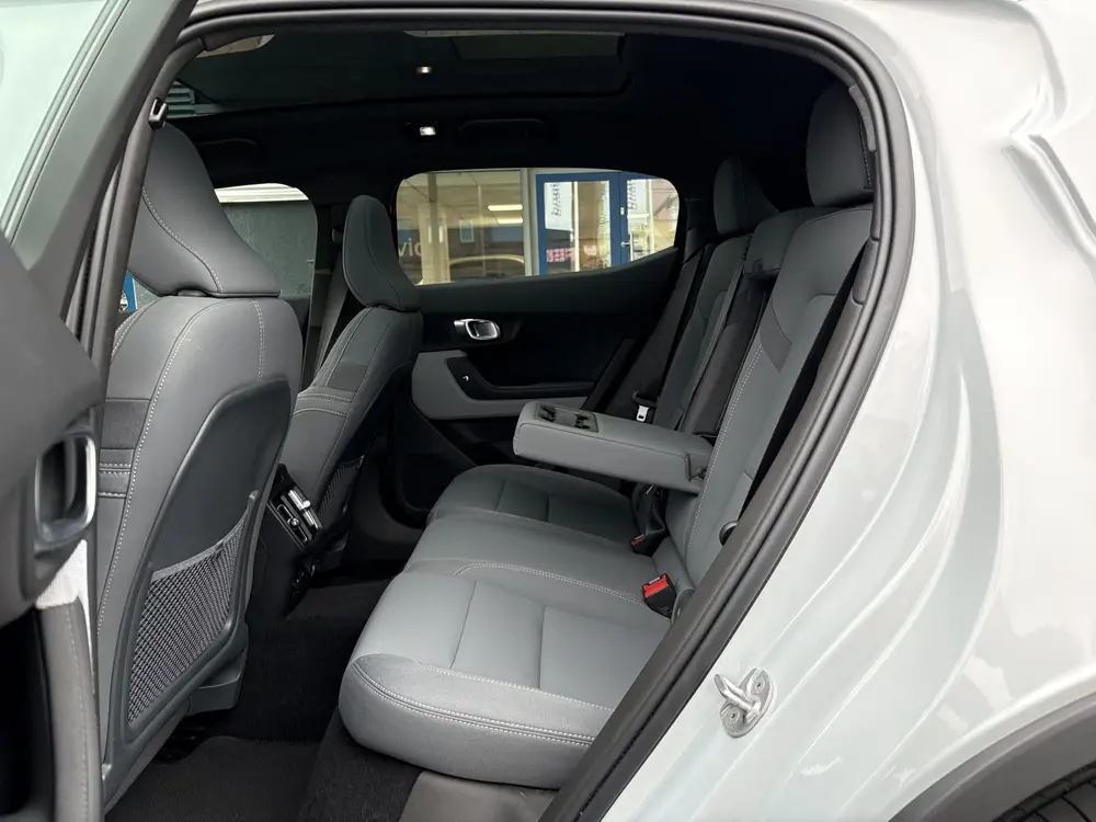 Polestar 2 Long Range Dual Motor 78 kWh 408pk uit 2022, foto 15