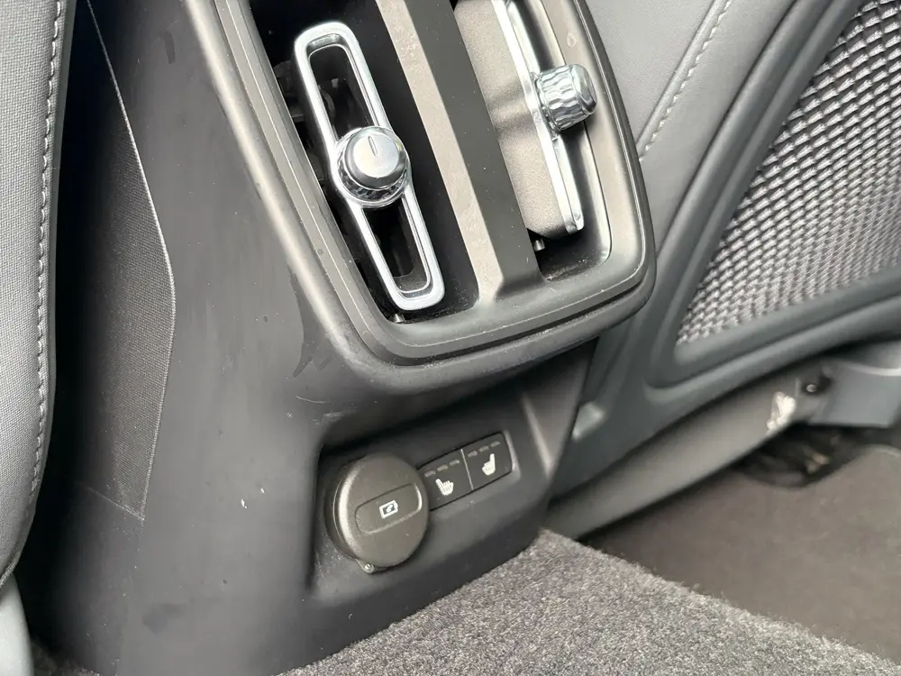 Polestar 2 Long Range Dual Motor 78 kWh 408pk uit 2022, foto 17