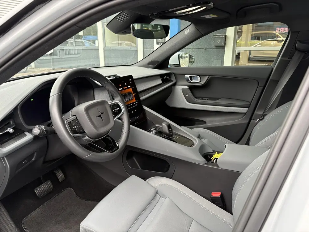 Polestar 2 Long Range Dual Motor 78 kWh 408pk uit 2022, foto 18