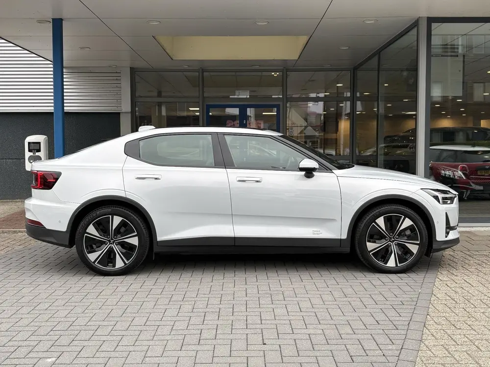 Polestar 2 Long Range Dual Motor 78 kWh 408pk uit 2022, foto 4