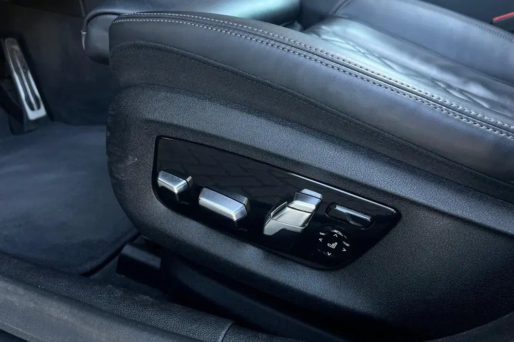 BMW 5-serie 530e Business Edition Plus uit 2022, foto 18