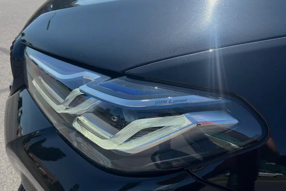 BMW 5-serie 530e Business Edition Plus uit 2022, foto 19