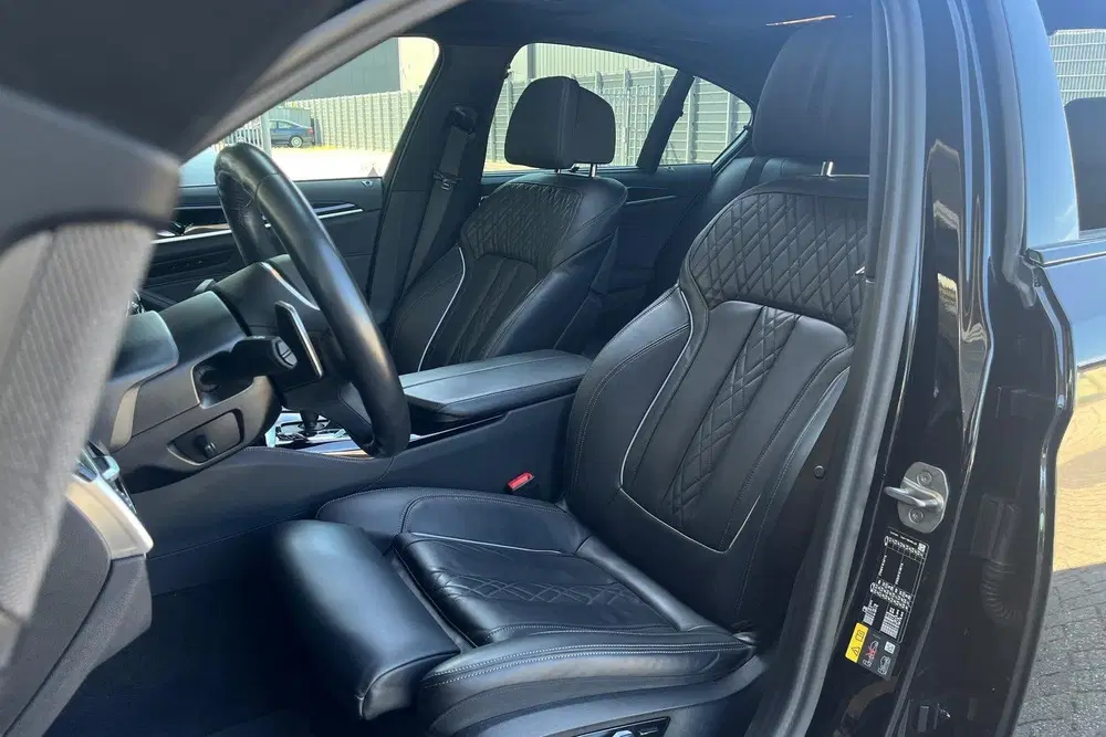 BMW 5-serie 530e Business Edition Plus uit 2022, foto 4