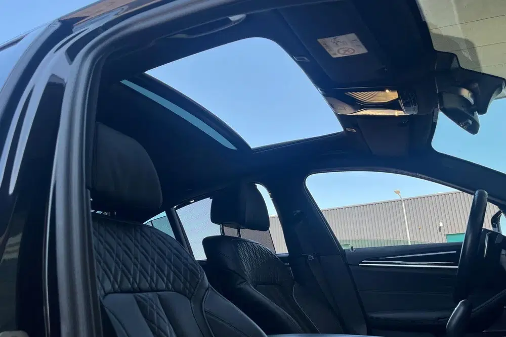 BMW 5-serie 530e Business Edition Plus uit 2022, foto 9
