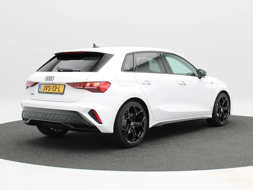 Audi A3 30 TFSI uit 2026, foto 2