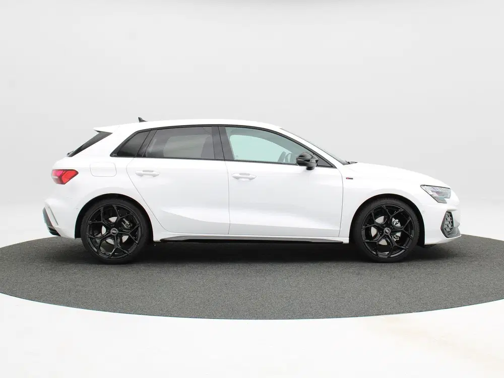 Audi A3 30 TFSI uit 2026, foto 5