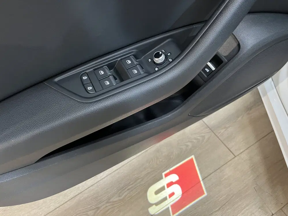 Audi A5 35 TFSI S edition Competition Airco ECC uit 2021, foto 17