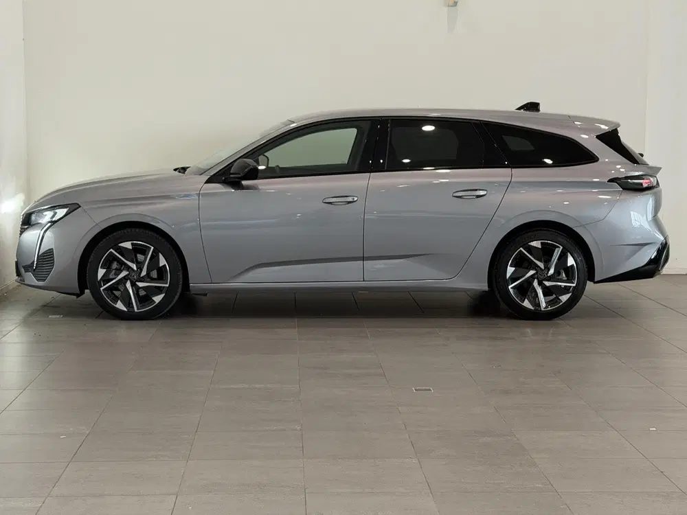 Peugeot 308 1.2 Hybrid 136 e-DCS6 Active Pack Business uit 2025, foto 15
