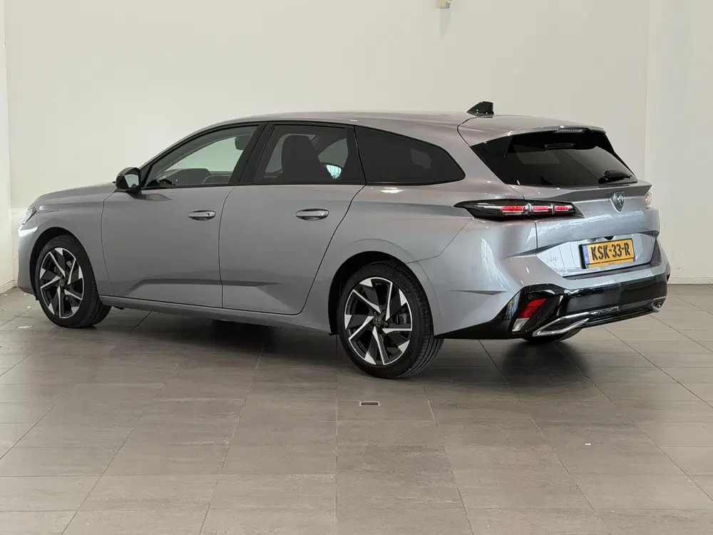 Peugeot 308 1.2 Hybrid 136 e-DCS6 Active Pack Business uit 2025, foto 6