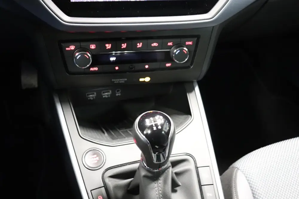 SEAT Arona SEAT Arona 2022 | TREKHAAK | 59.275 KM | €16.65 uit 2019, foto 16