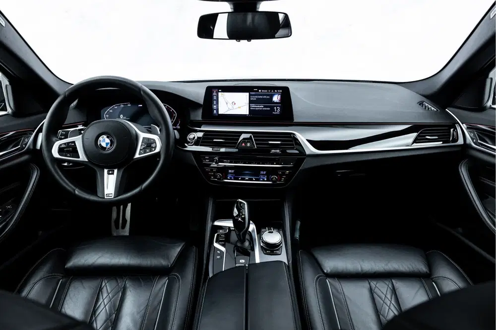 BMW 5-serie 5 Serie 540i xDrive High Executive M-Sport uit 2019, foto 17