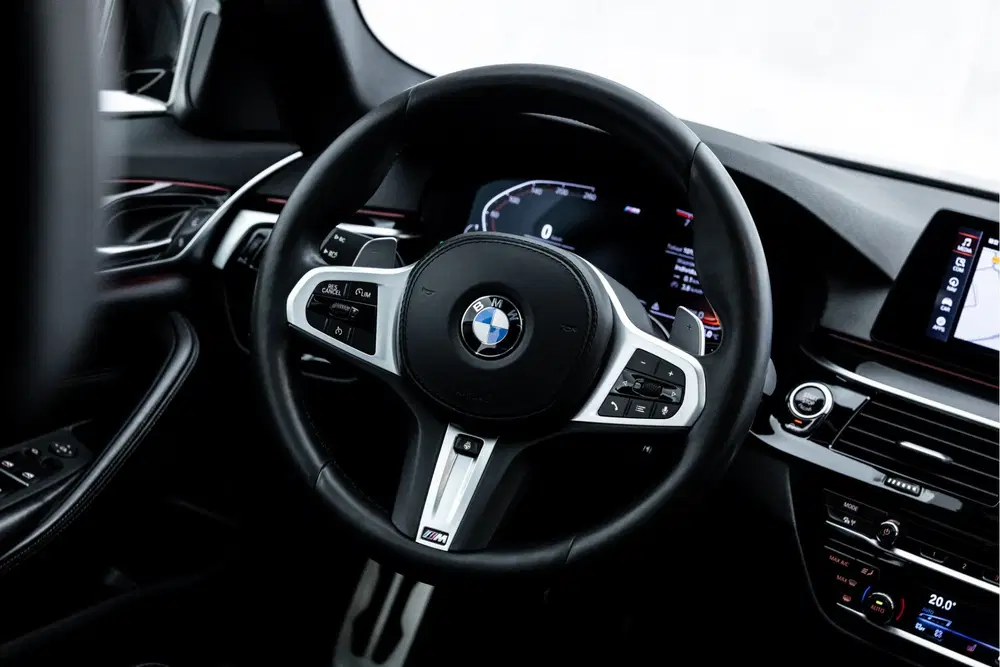 BMW 5-serie 5 Serie 540i xDrive High Executive M-Sport uit 2019, foto 18
