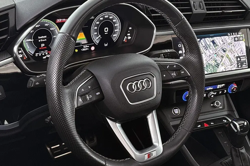 Audi Q3 45 TFSI e S Line Panoramadak Keyless Achte uit 2023, foto 13