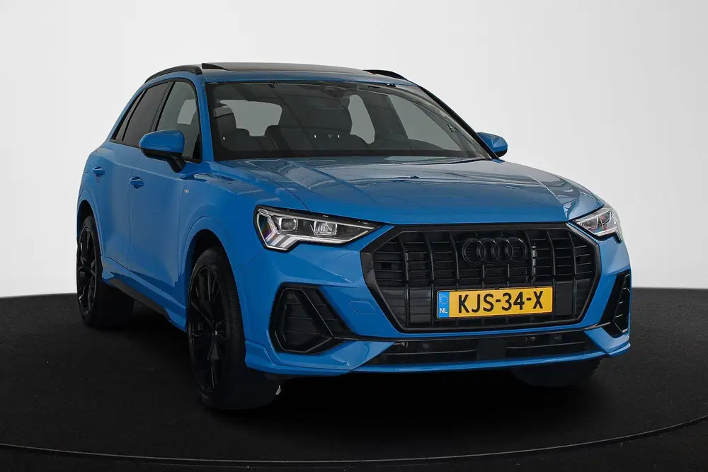 Audi Q3 45 TFSI e S Line Panoramadak Keyless Achte uit 2023, foto 2