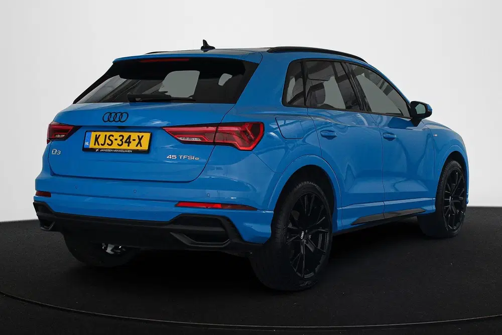 Audi Q3 45 TFSI e S Line Panoramadak Keyless Achte uit 2023, foto 3