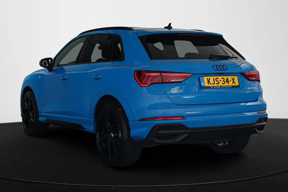 Audi Q3 45 TFSI e S Line Panoramadak Keyless Achte uit 2023, foto 4