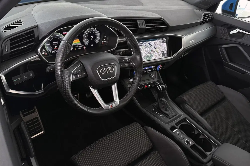 Audi Q3 45 TFSI e S Line Panoramadak Keyless Achte uit 2023, foto 5