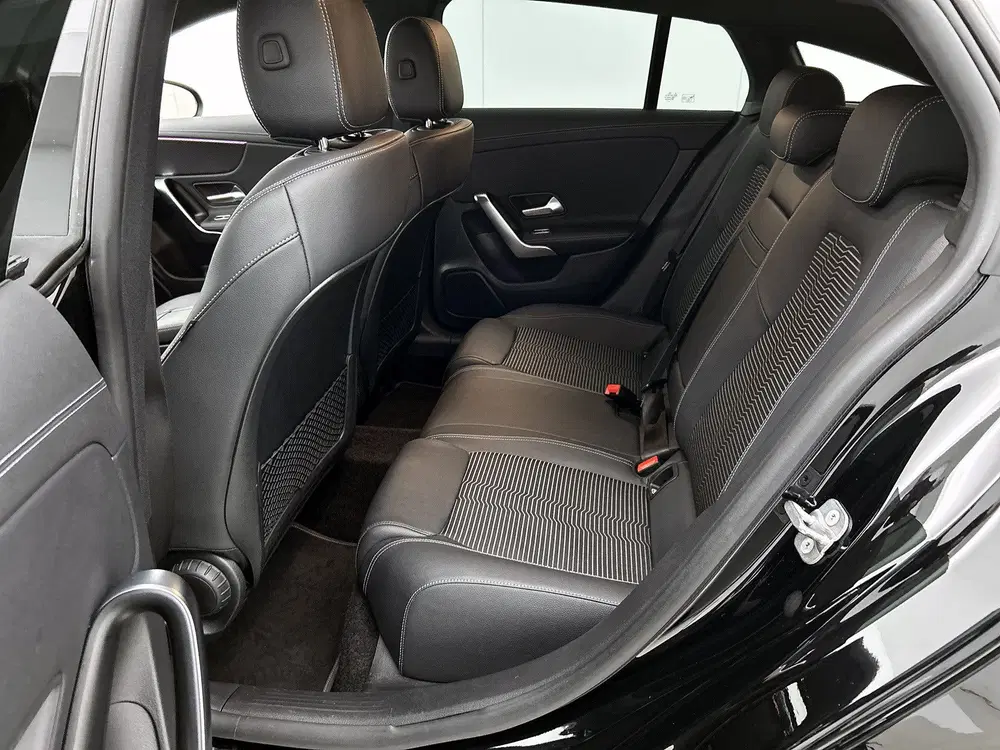 Mercedes-Benz CLA CLA-Klasse Shooting Brake 180 Luxury Line uit 2023, foto 17