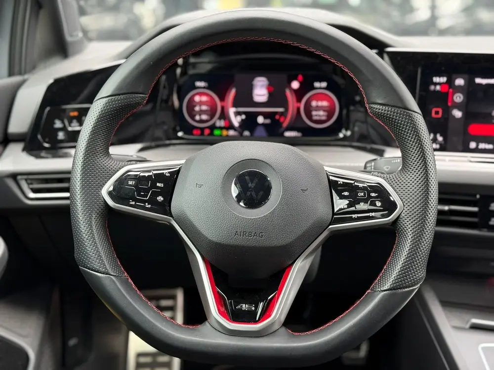 Volkswagen Golf 2.0 TSI GTI CLUBSPORT 45 Jahre IQ|PANO|AKRA| uit 2021, foto 15