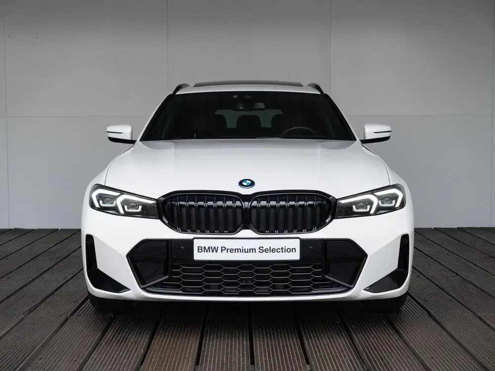 BMW 3-serie Touring 320e SoH 98% uit 2024, foto 3