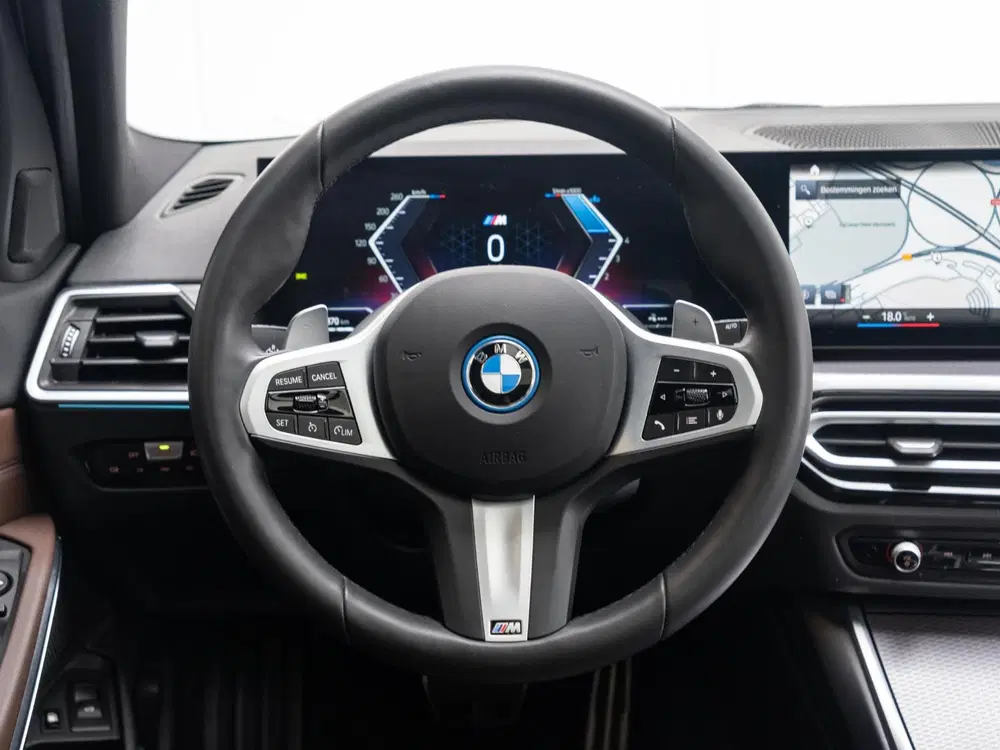 BMW 3-serie Touring 320e SoH 98% uit 2024, foto 8