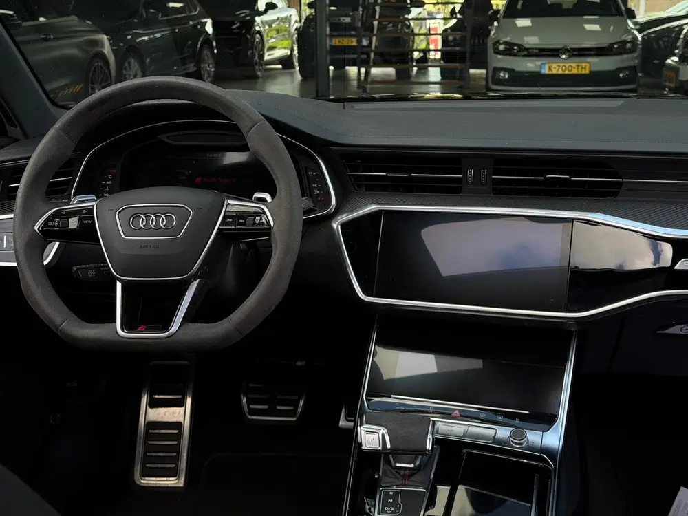 Audi RS6 4.0 TFSI quattro Pano uit 2023, foto 11