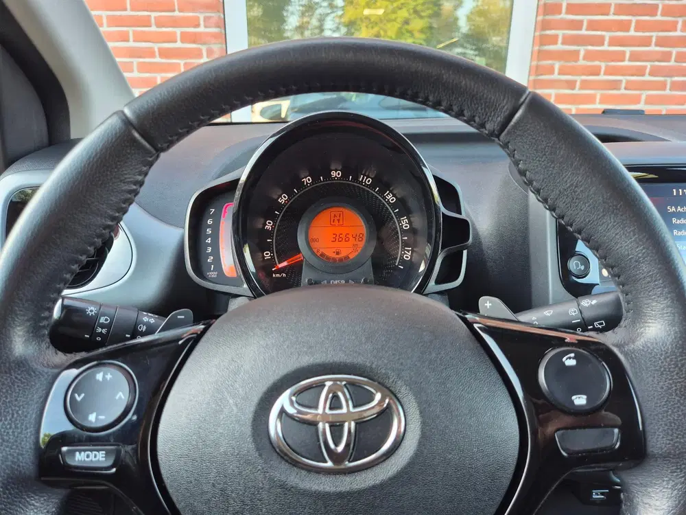 Toyota Aygo 1.0 VVT-i x-play 72PK 5drs airco uit 2021, foto 17