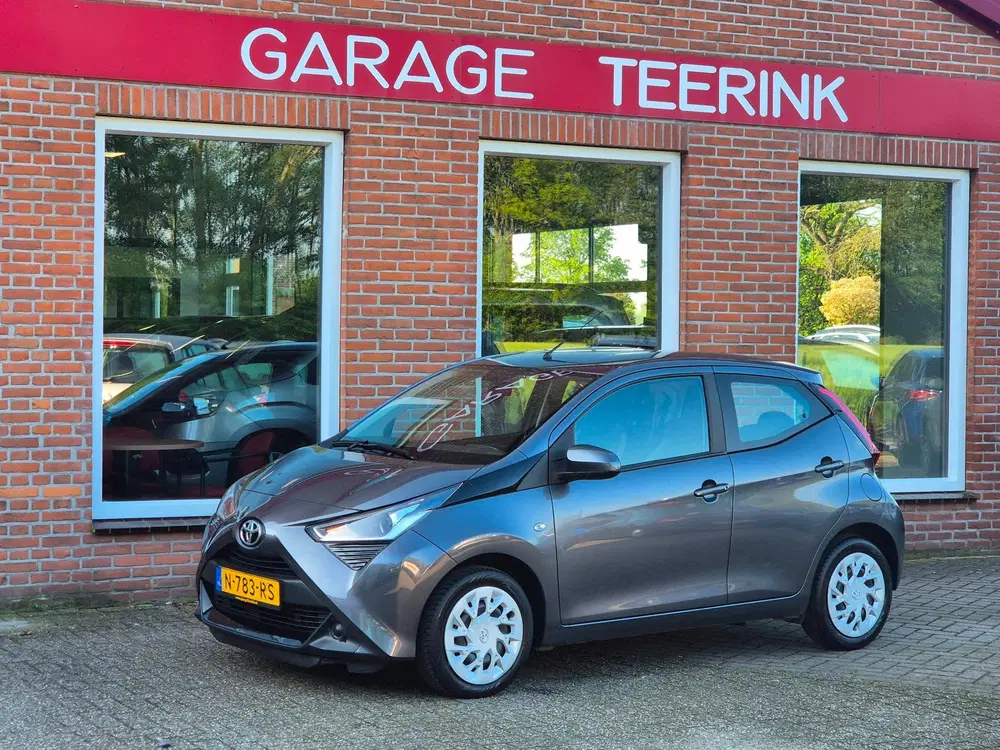 Toyota Aygo 1.0 VVT-i x-play 72PK 5drs airco uit 2021, foto 4