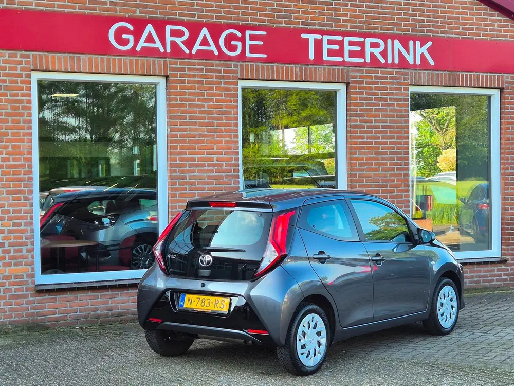 Toyota Aygo 1.0 VVT-i x-play 72PK 5drs airco uit 2021, foto 6