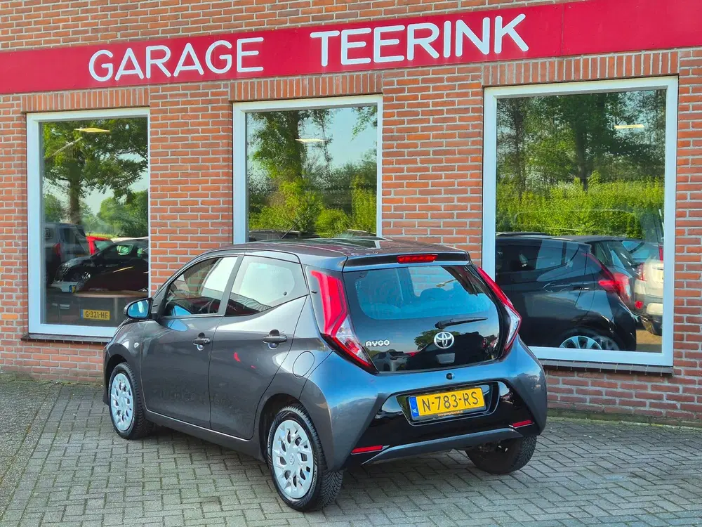 Toyota Aygo 1.0 VVT-i x-play 72PK 5drs airco uit 2021, foto 7
