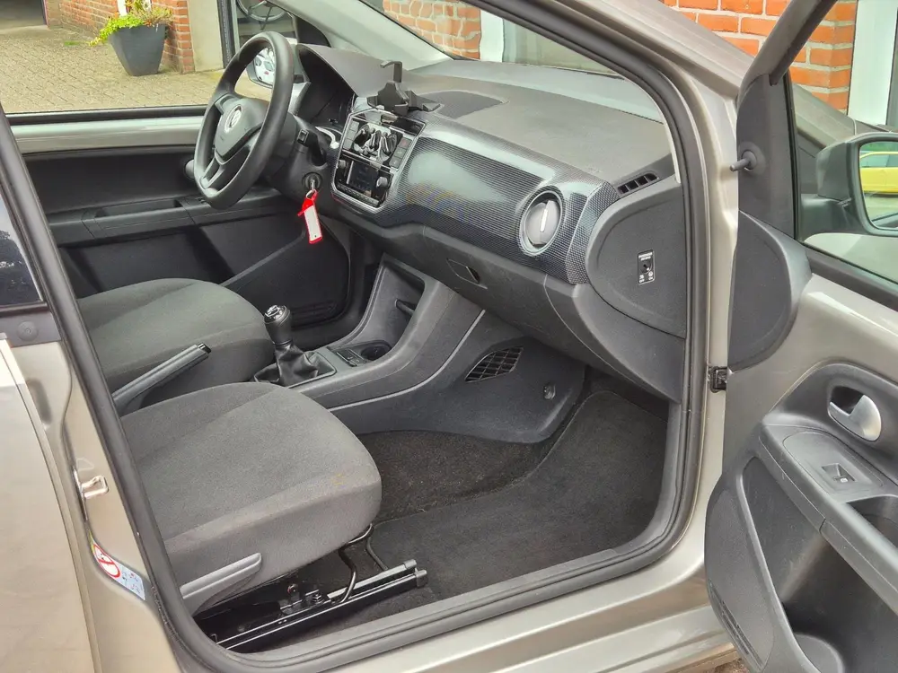 Volkswagen Up! 1.0 BMT move up! 60PK 5drs airco, navi, carki uit 2020, foto 9