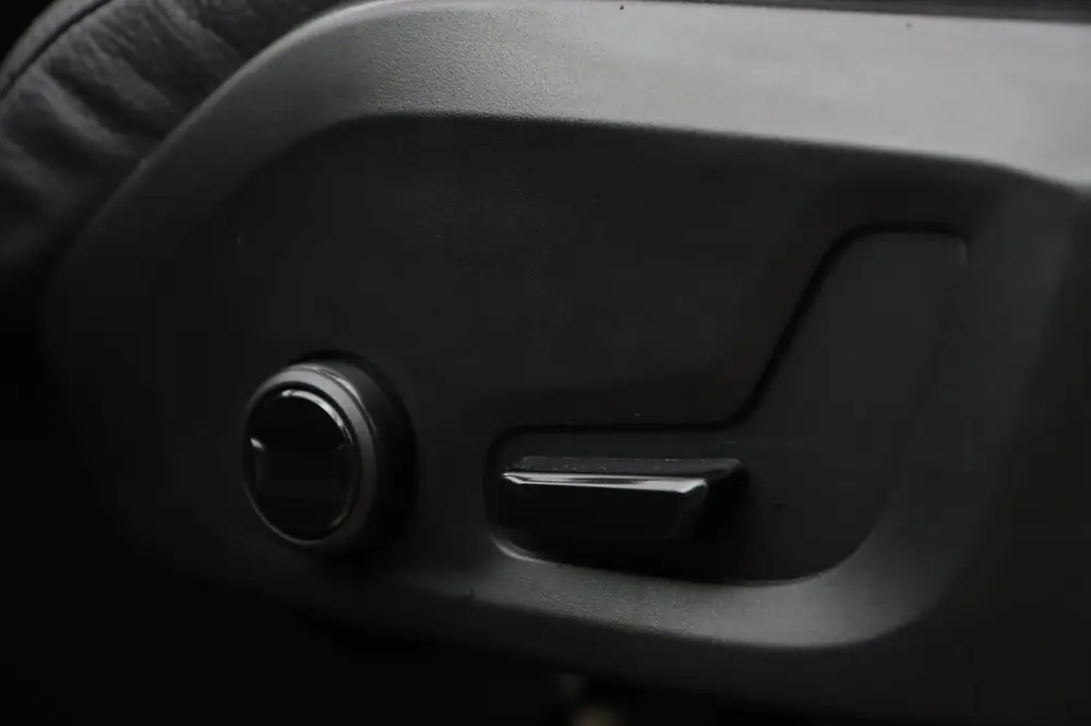 Volvo XC60 2.0 B5 / PANO / ACC / CAMERA / KEYLESS / STUUR+ST uit 2021, foto 12