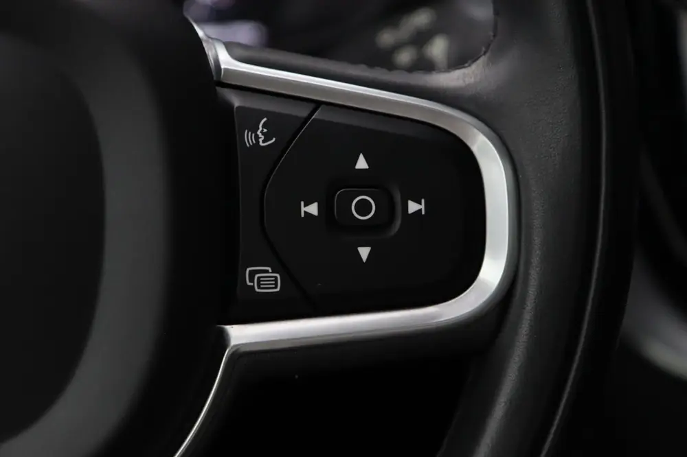 Volvo XC60 2.0 B5 / PANO / ACC / CAMERA / KEYLESS / STUUR+ST uit 2021, foto 15