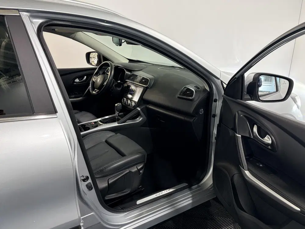 Renault Kadjar 140PK TCe Intens Automaat uit 2021, foto 18