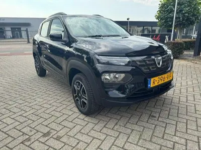 Dacia Spring Electric 45 2022 Zwart SOH 92 uit 2022