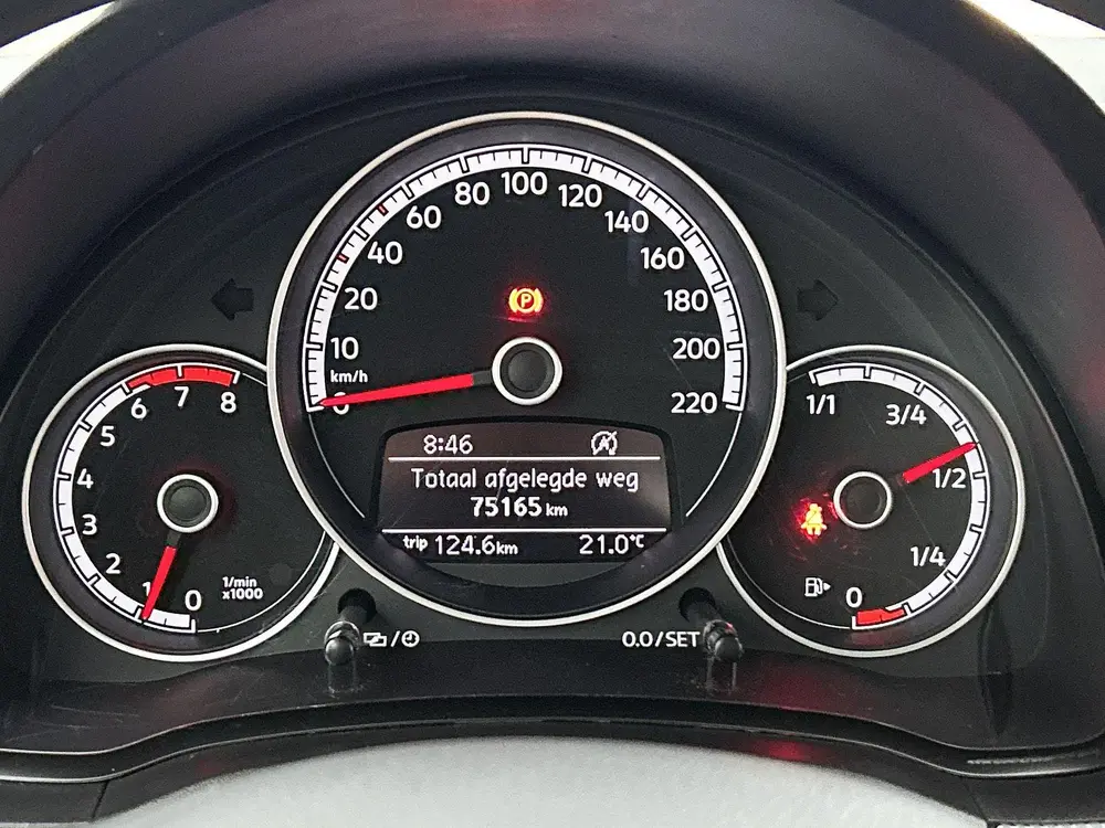 Volkswagen Up! 1.0 65 PK | Maps + More | Bluetooth | DAB+ Ra uit 2021, foto 11