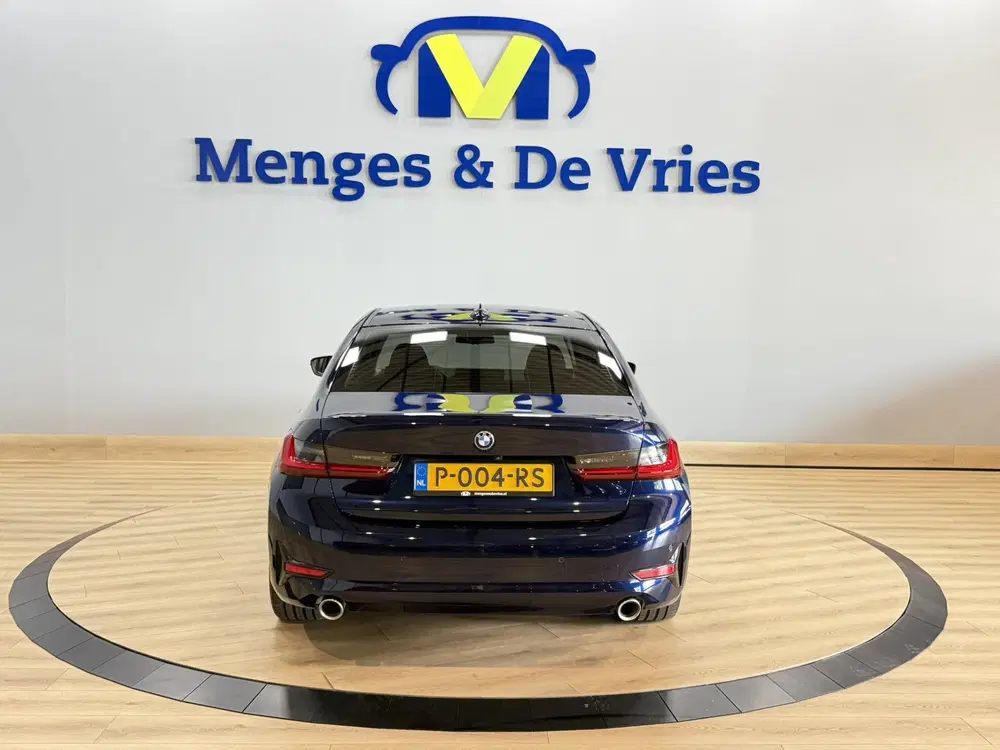 BMW 3-serie 320e Business Edition Plus Airco ECC uit 2022, foto 4