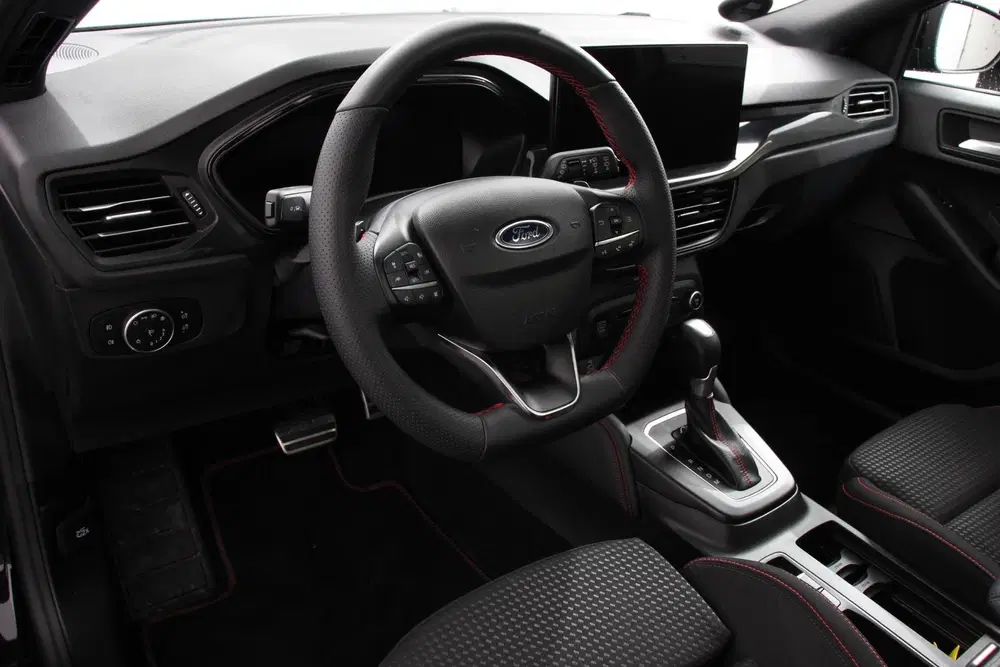 Ford Focus 1.0 ST Line X 125 Pk Automaat Panoramadak uit 2023, foto 2
