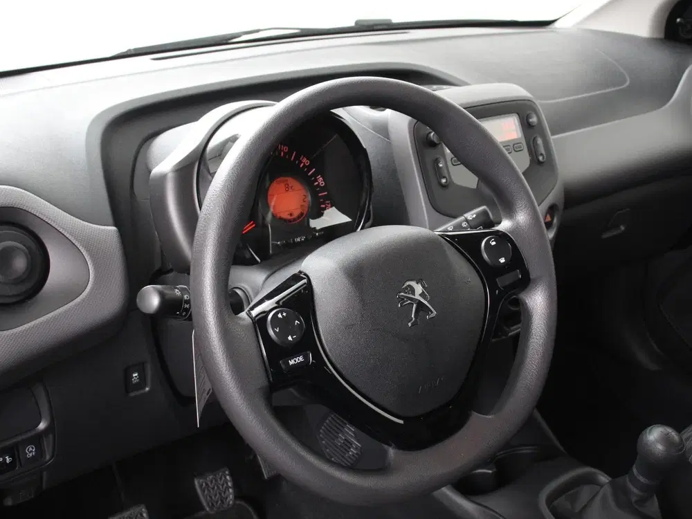 Peugeot 108 1.0 e-VTi Active Airco Bluetooth Led 5 deu uit 2021, foto 2