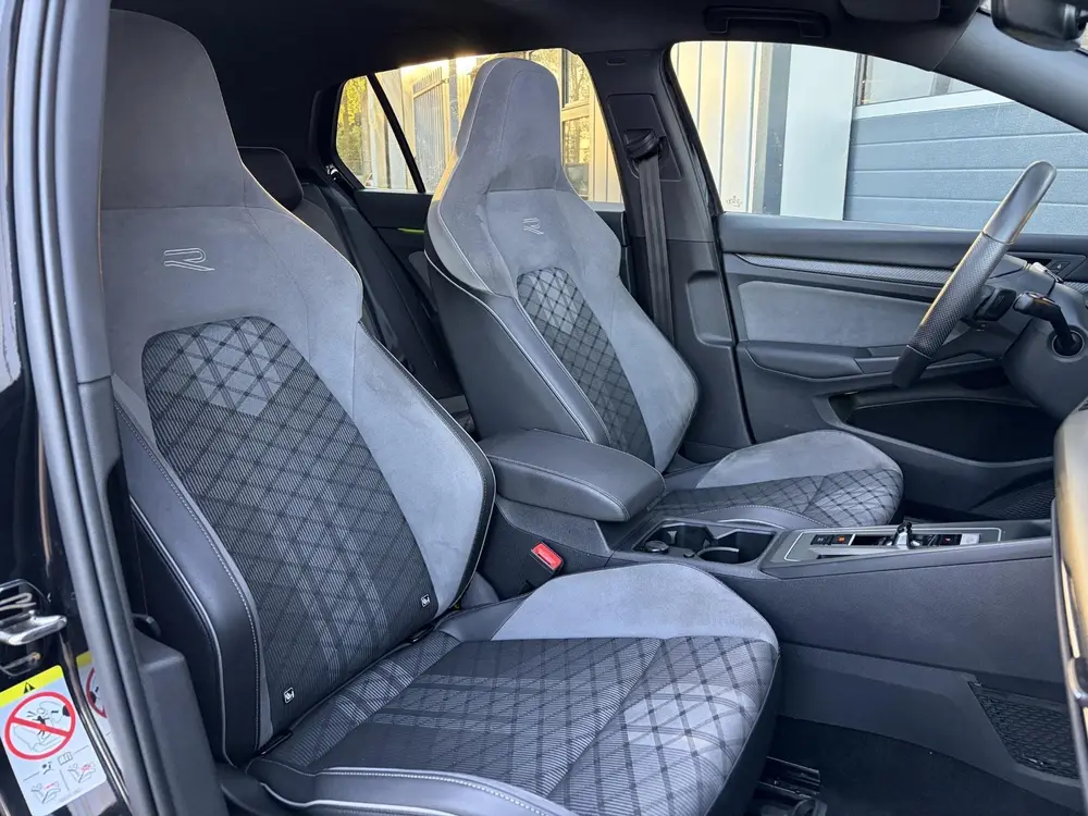 Volkswagen Golf 1.5 eTSI R-Line | Pano | LED | Stoel verwarm uit 2021, foto 15