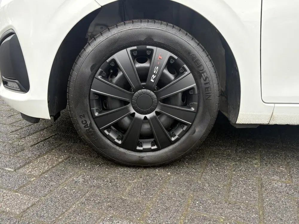 Peugeot 108 1.0 e-VTi Active uit 2021, foto 8