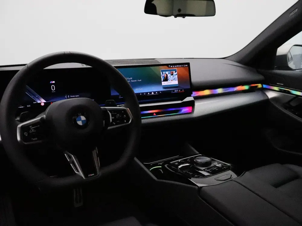 BMW 5-serie Touring 520i M Sportpakket uit 2025, foto 10