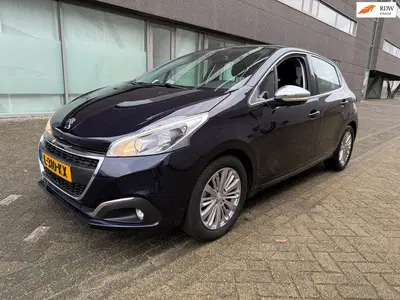 Peugeot 208 1.2 PureTech Signature AUTOMAAT CLIMAT BJ uit 2019