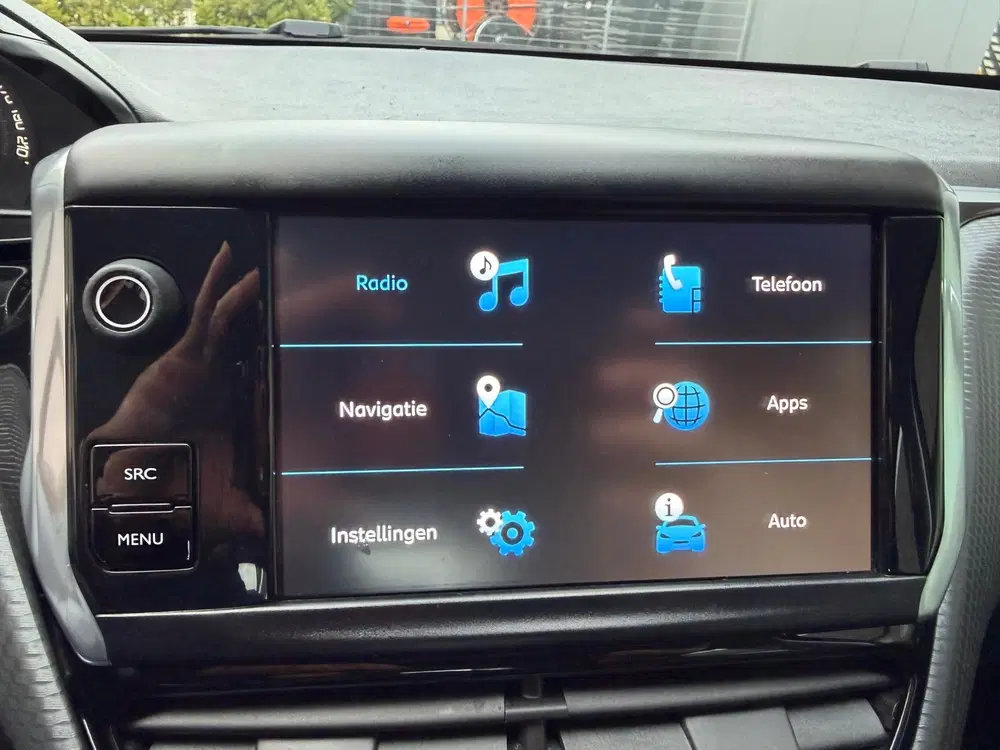 Peugeot 208 1.2 PureTech Signature AUTOMAAT CLIMAT BJ uit 2019, foto 17