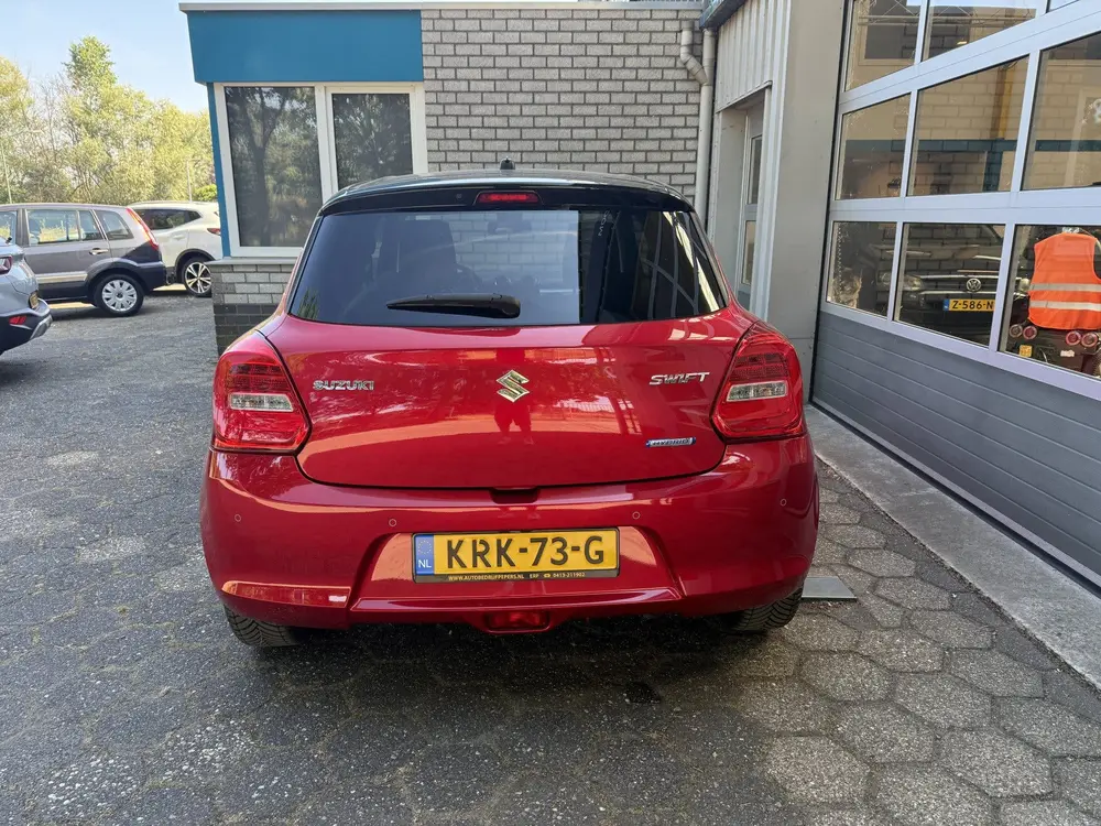 Suzuki Swift 1.2 Stijl Smart Hybrid uit 2020, foto 4