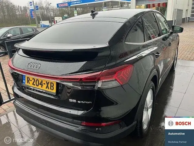 Audi Q4 e-tron 35 Edition 55 kWh uit 2022, foto 10